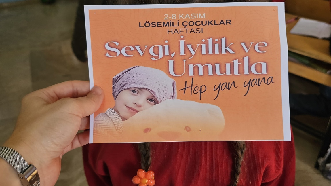 Öğrencilerimizden Lösemili Çocuklara Turuncu Destek